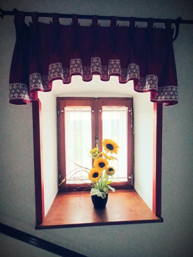 Guesthouse Marija Potpićan Eksteriør bilde