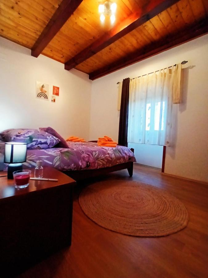 Guesthouse Marija Potpićan Eksteriør bilde